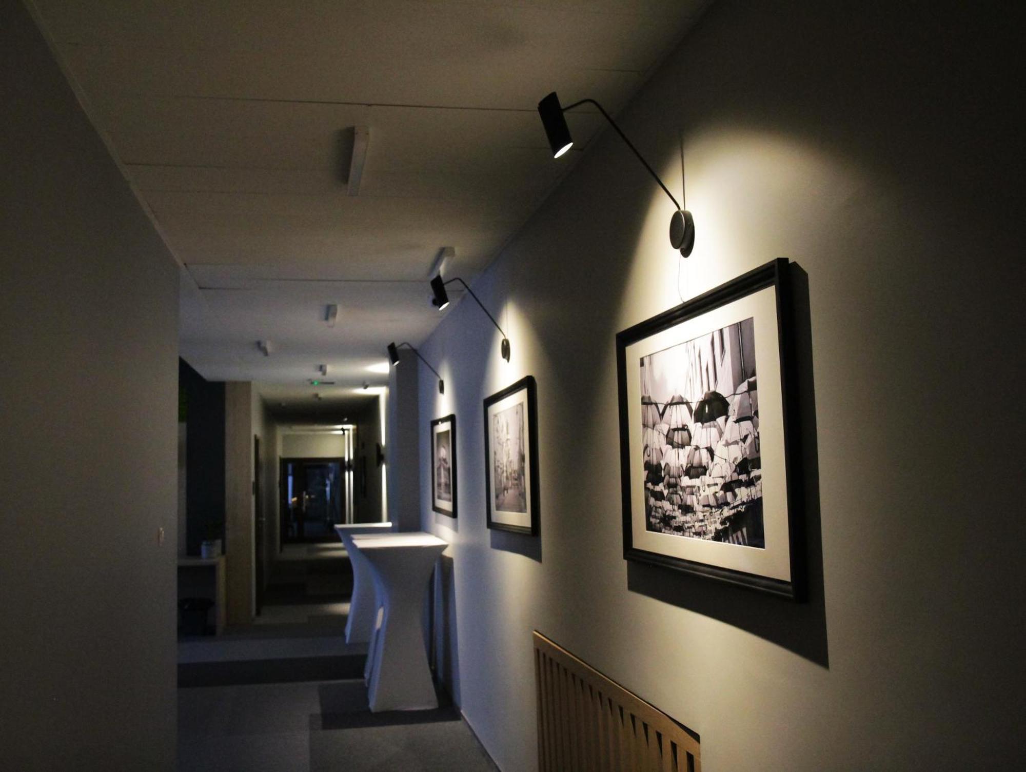 Iness Hotel Lodž Exteriér fotografie